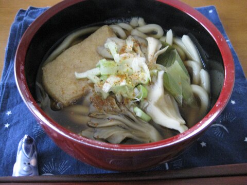 めんつゆで簡単美味しい！煮込みうどん♪